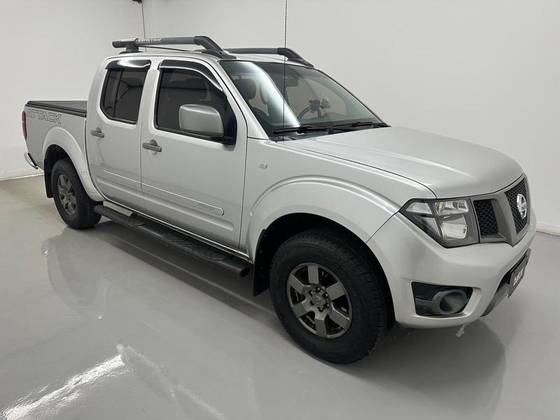 NISSAN FRONTIER 2.5 SV ATTACK 4X4 CD TURBO ELETRONIC DIESEL 4P AUTOMÁTICO